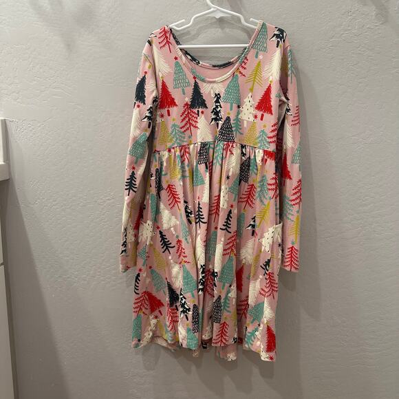 Hanna Andersson Christmas Pink Twinkly Trees Long Sleeve Skater Dress - Picture 6 of 8